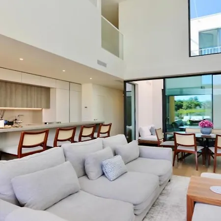 Villa Casa Bougainvillea By Cleverdetails, Private Pool 